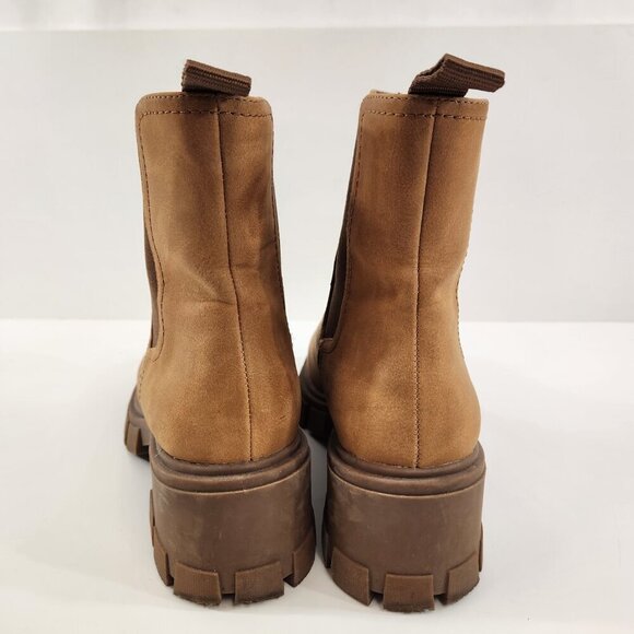 Call it Spring Vegan Leather Chelsea Boots Tan Size 7 - Picture 6 of 12